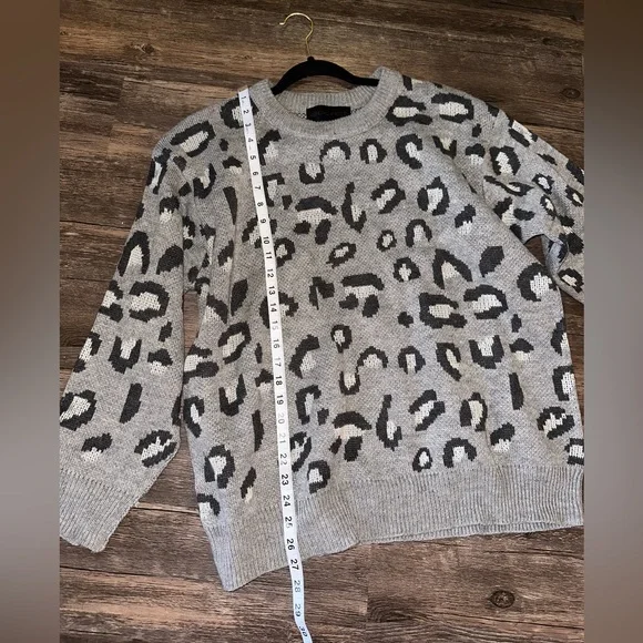 Kendall & Kylie Cheetah Print Sweater size XL - Picture 4 of 6